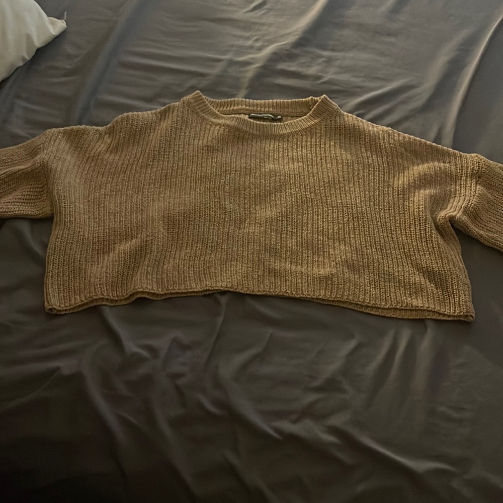 Pretty little thing crop sweater